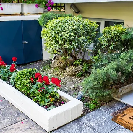 Xsoma Flats Morfeas * Salonic